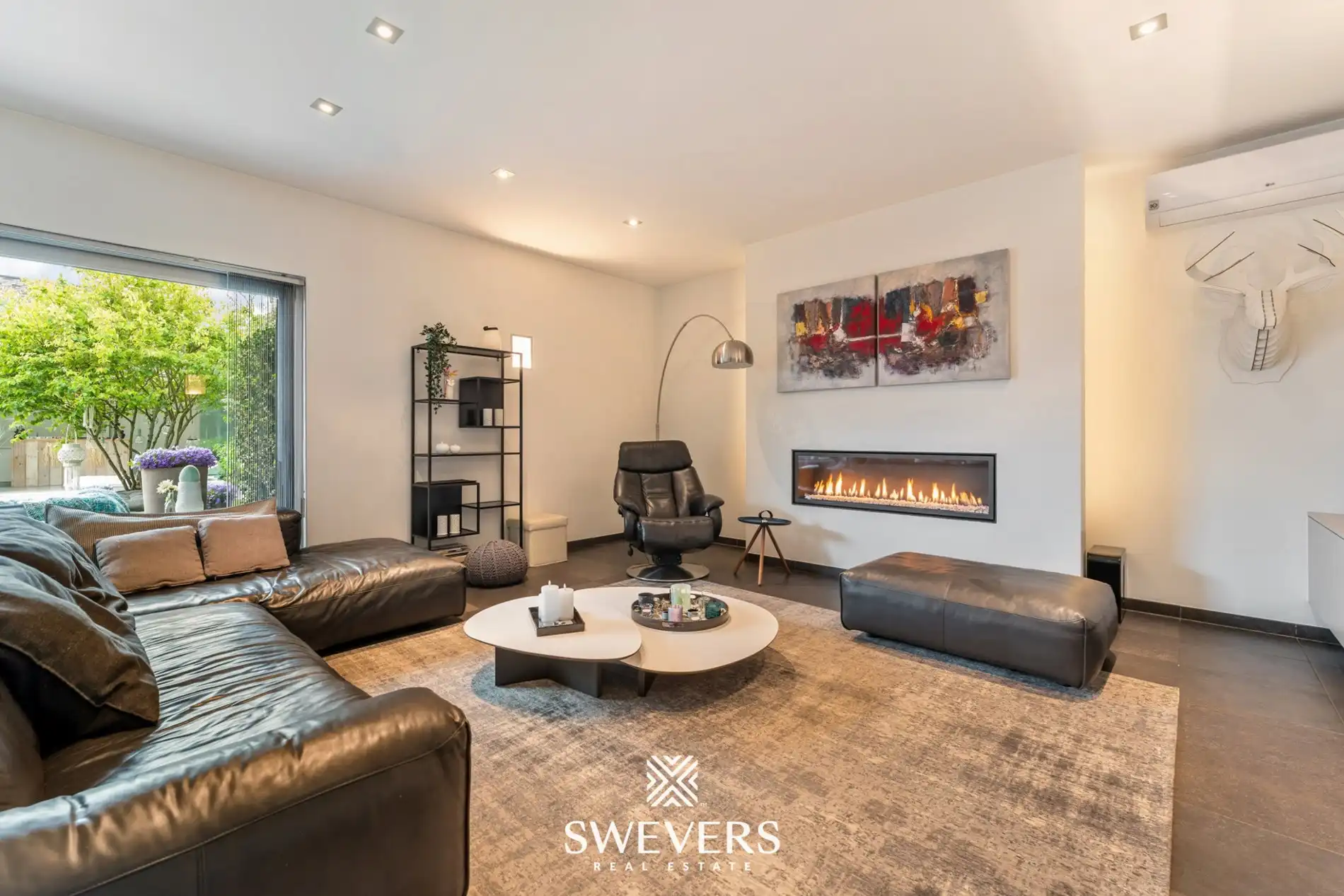 Werken, wonen en genieten in luxevilla met zwembad, poolhouse en magazijn in Koersel foto 2