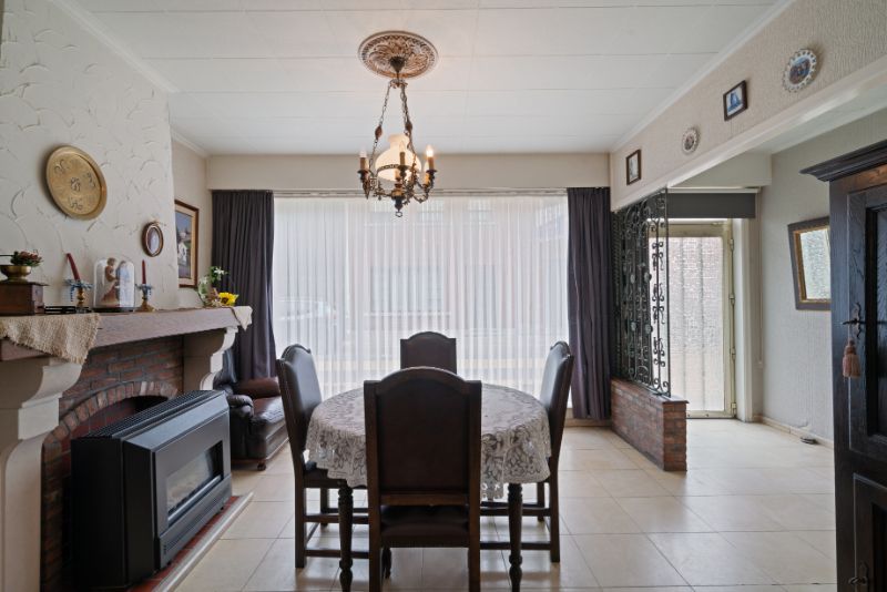 Ruime woning met 4 slaapkamers op 1752m² foto 6