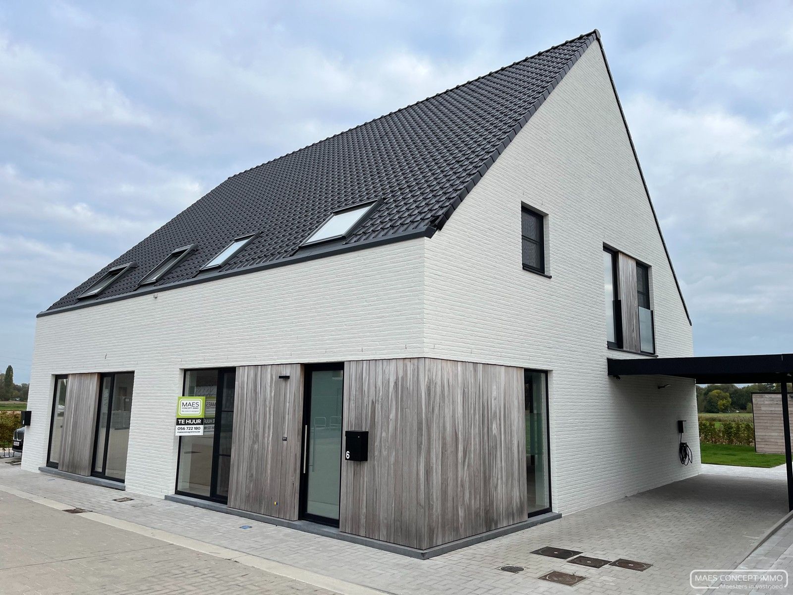 Ruime nieuwbouwwoning te huur in Zwevegem foto {{pictureIndex}}