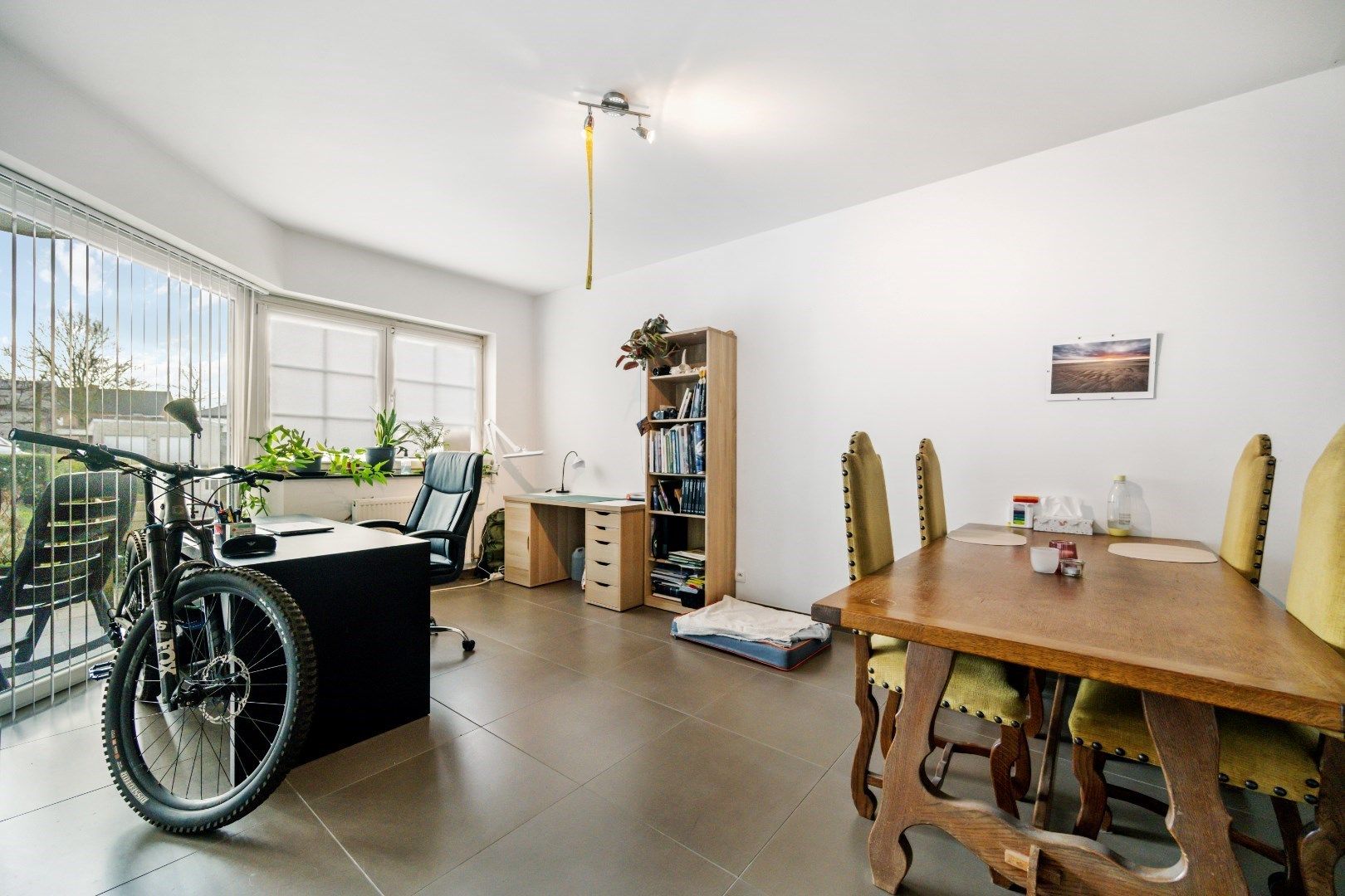 Gelijkvloers appartement met tuin nabij het centrum van Jabbeke foto 3