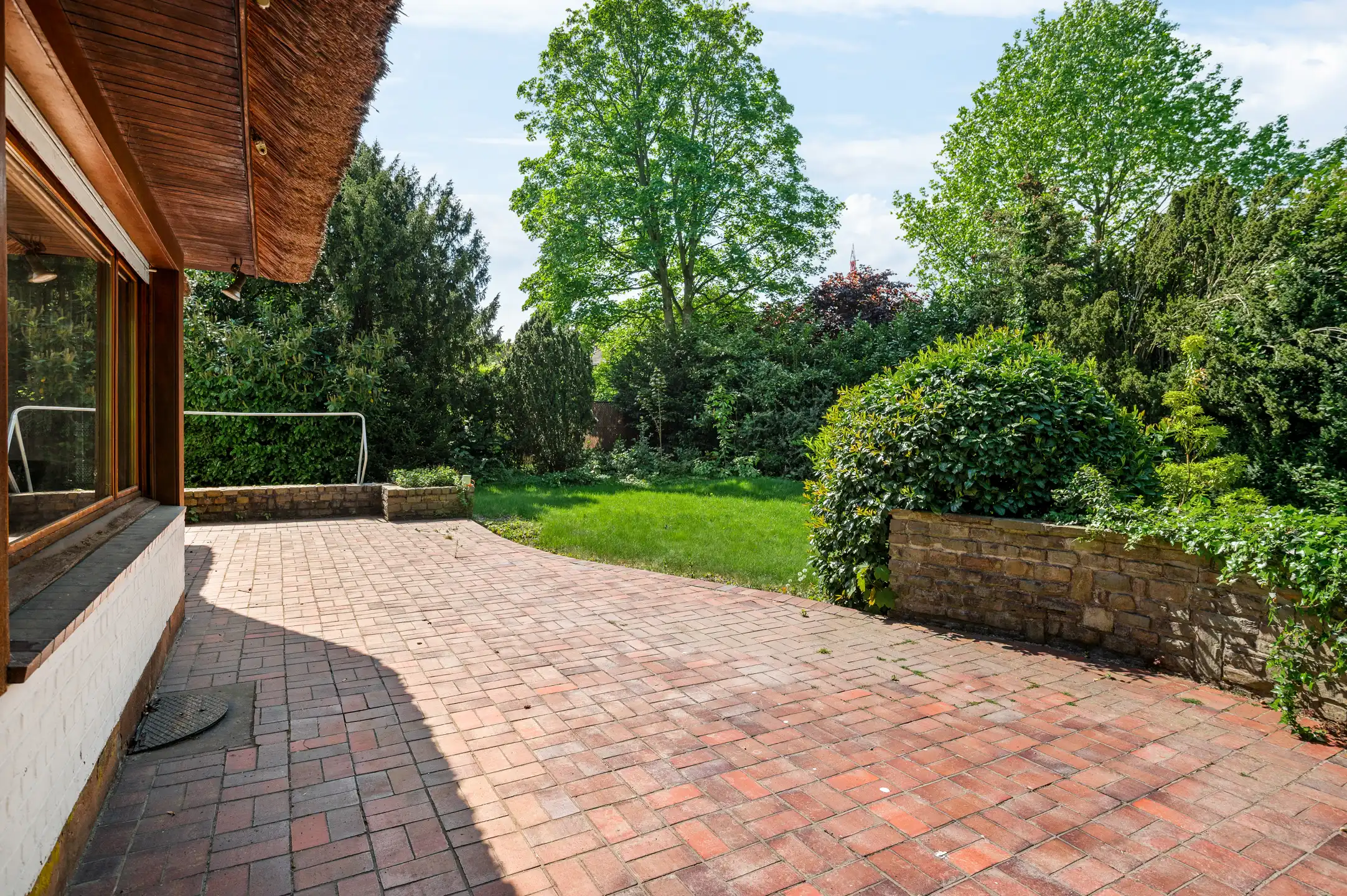 Karaktervolle rietgedekte villa op 1.120m² met 5 slaapkamers foto 5