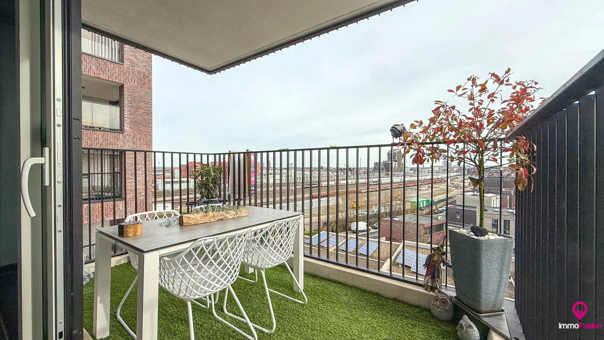 Modern appartement , bemeubeld met vrij uitzicht en parkeerplaats! foto 26