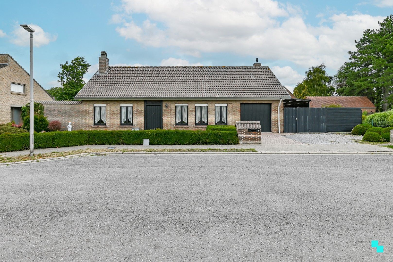Vrijstaande woning in landelijke stijl in doodlopende straat te Ingelmunster foto 2