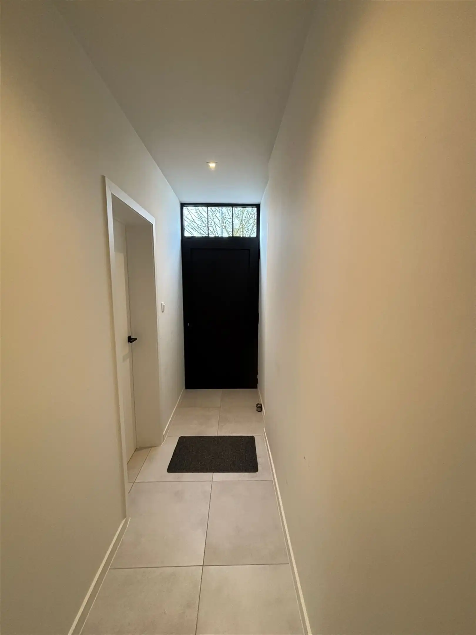 Charmant woonhuis in het centrum van Poperinge foto 2