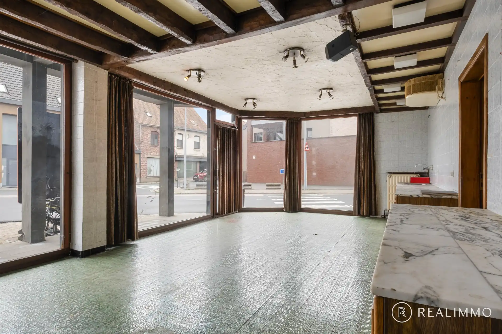 Eigendom voor gemengd gebruik in centrum Kuurne foto 11