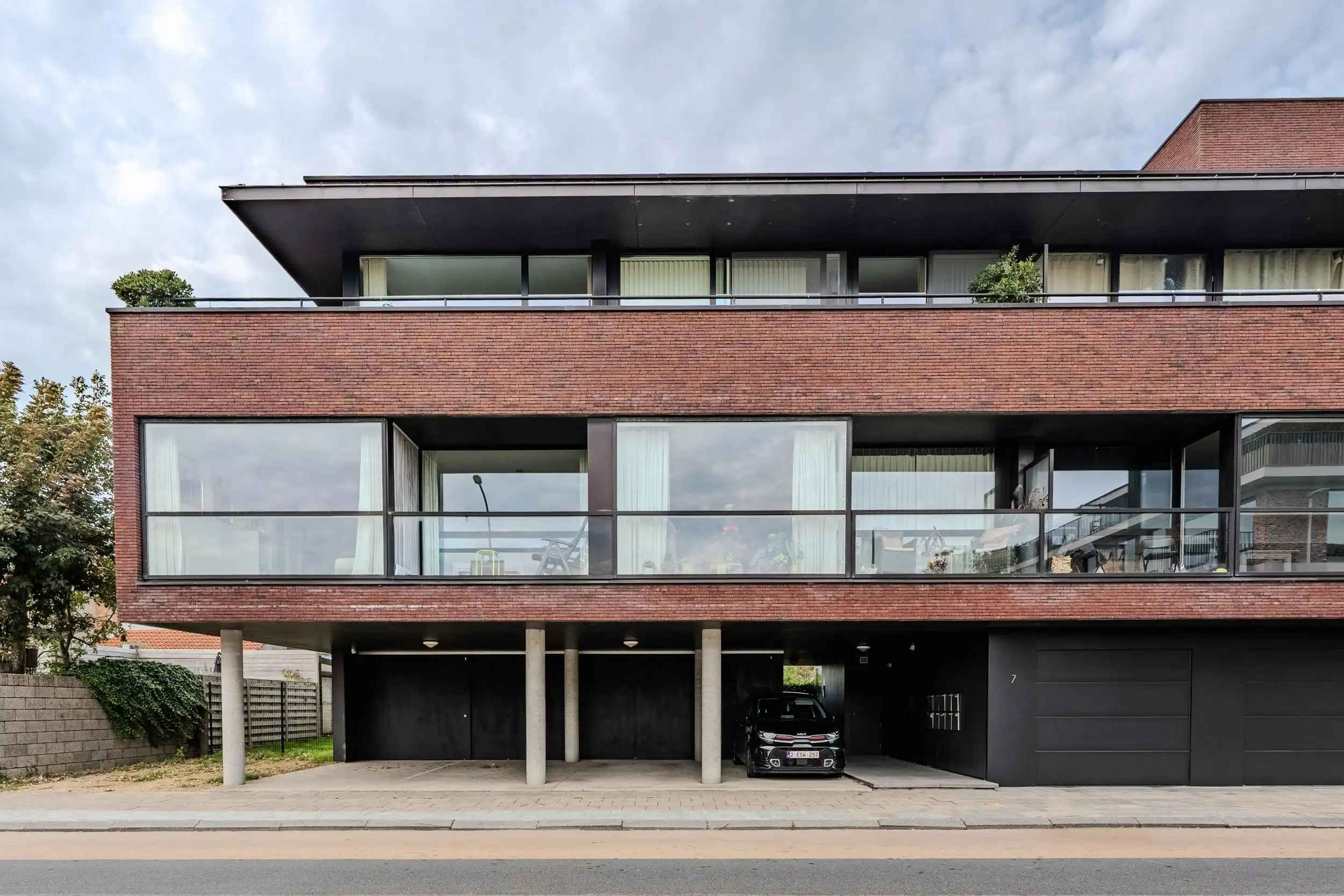 Lichtrijke studio met slaaphoek en met tuintje te Bredene  foto 11