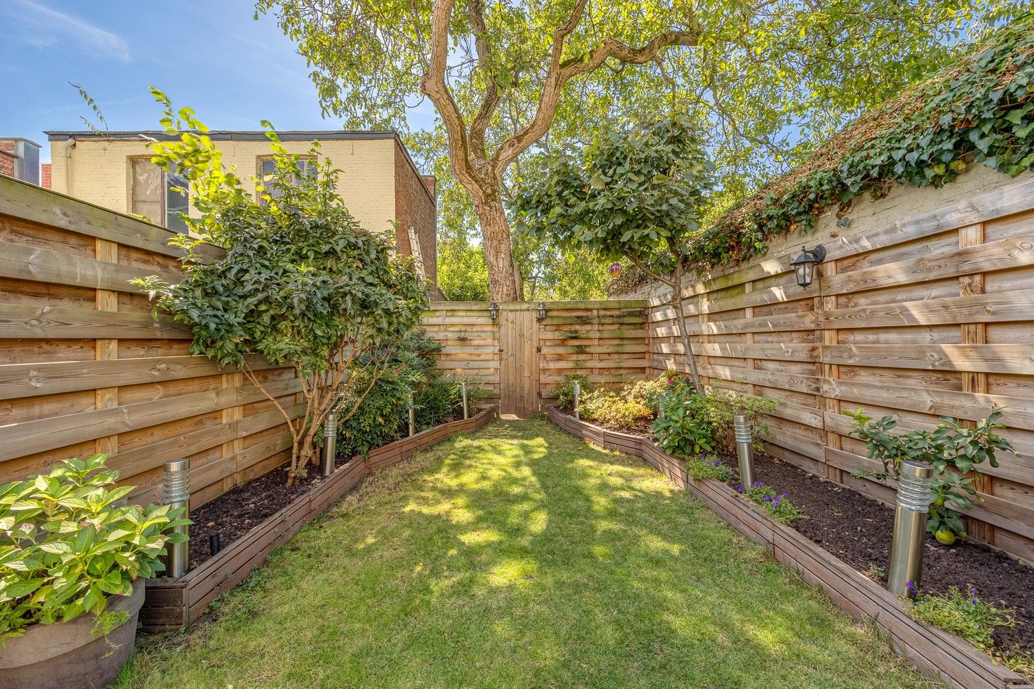 Karaktervol herenhuis met hedendaags comfort en tuin in Deurne foto 29