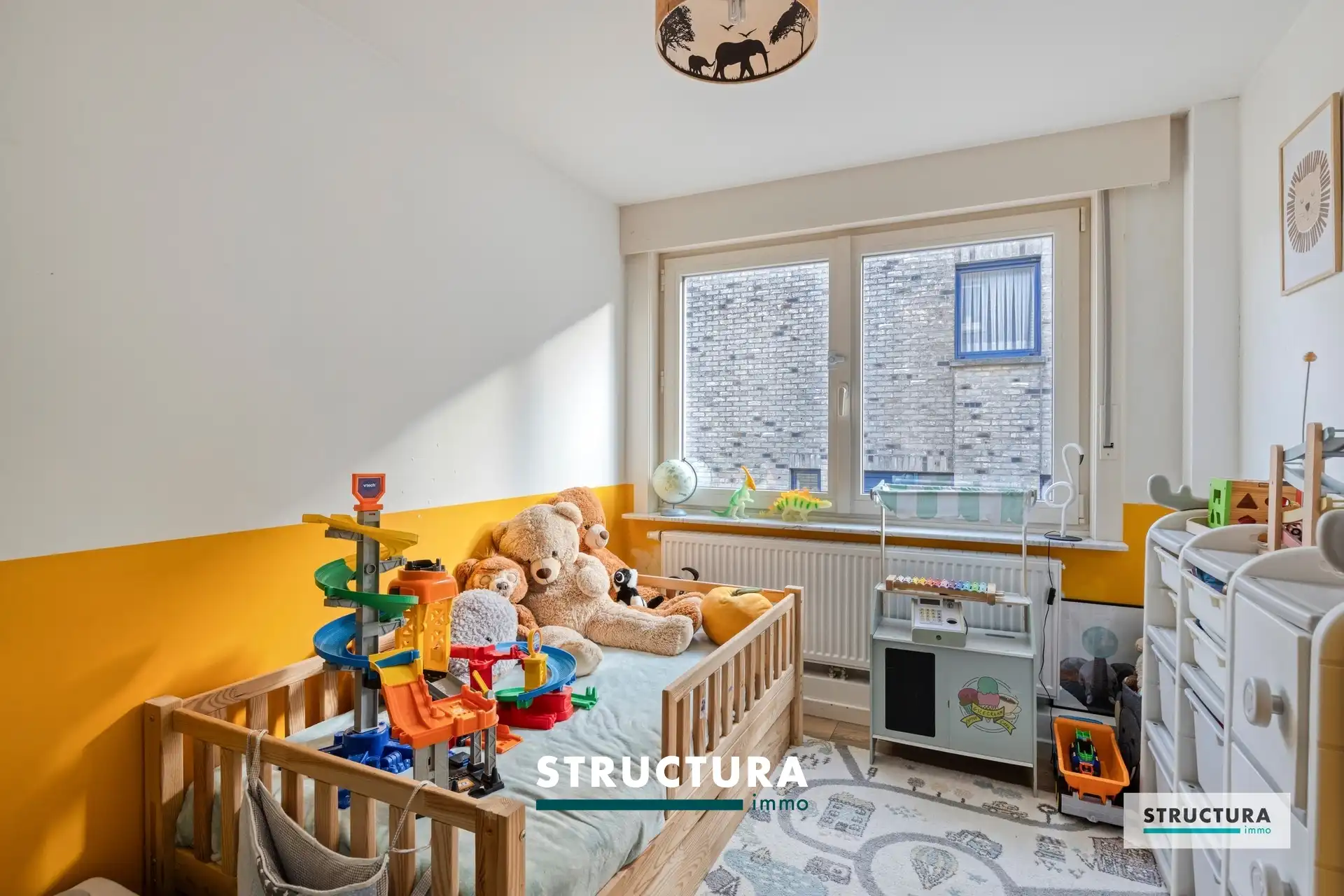 Volledig gerenoveerde woning op rustige ligging omgeven door groen! foto 25