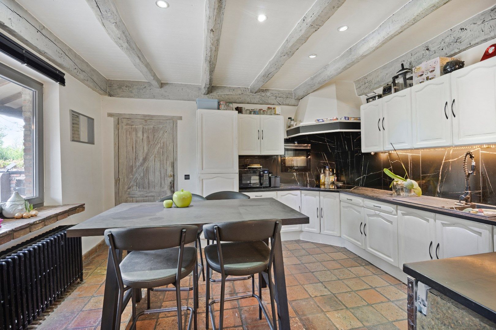 Reusachtige open bebouwing met werkplaats en magazijn! foto 12