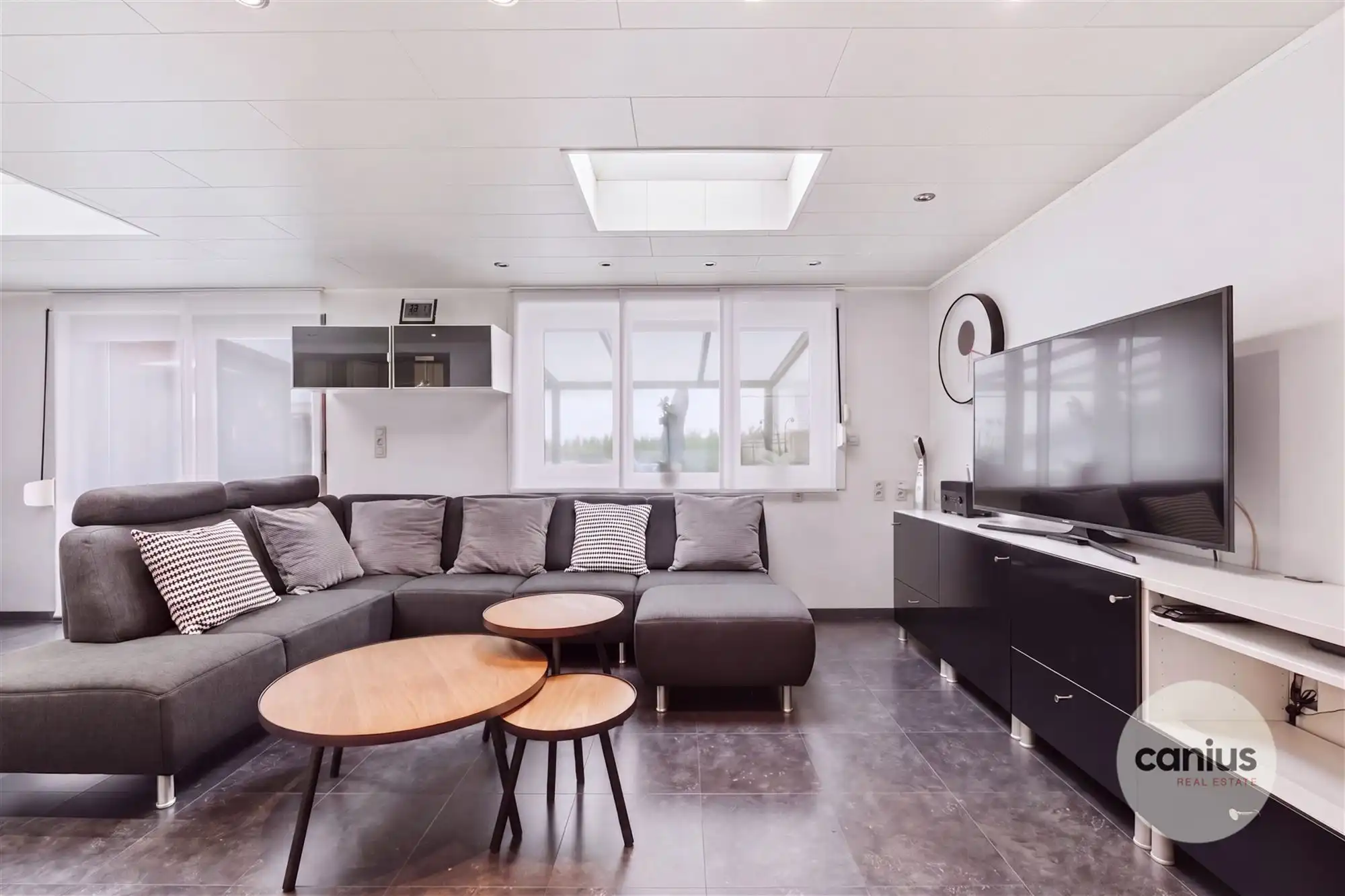 INSTAPKLARE EN VERZORGDE HALFOPEN BEBOUWING MET RUIME TUIN EN DRIE SLAAPKAMERS IN LANDEN foto 8