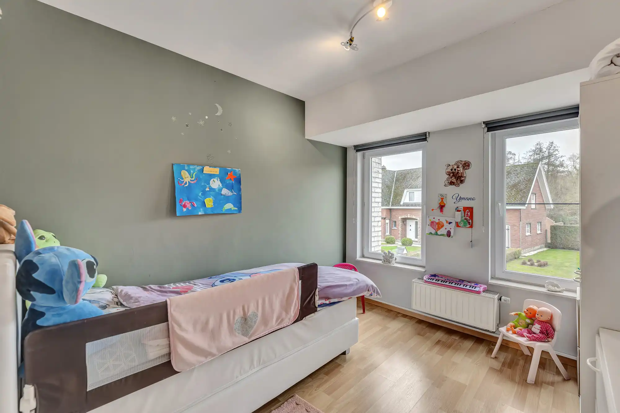 Instapklare woning met garage en tuin foto 15