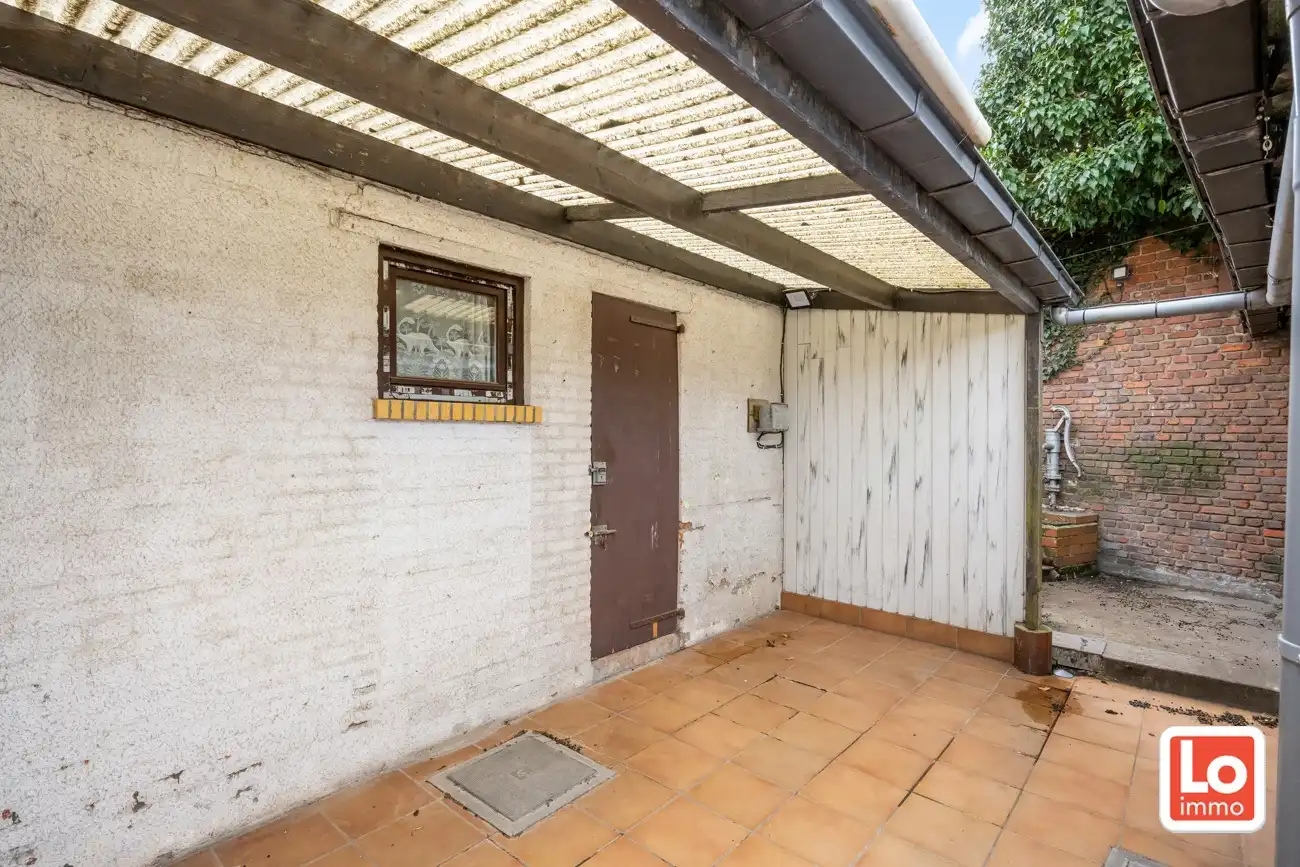 Leuke halfopen starterswoning met afzonderlijke garage en koertje op landelijke locatie in Mendonk. foto 14