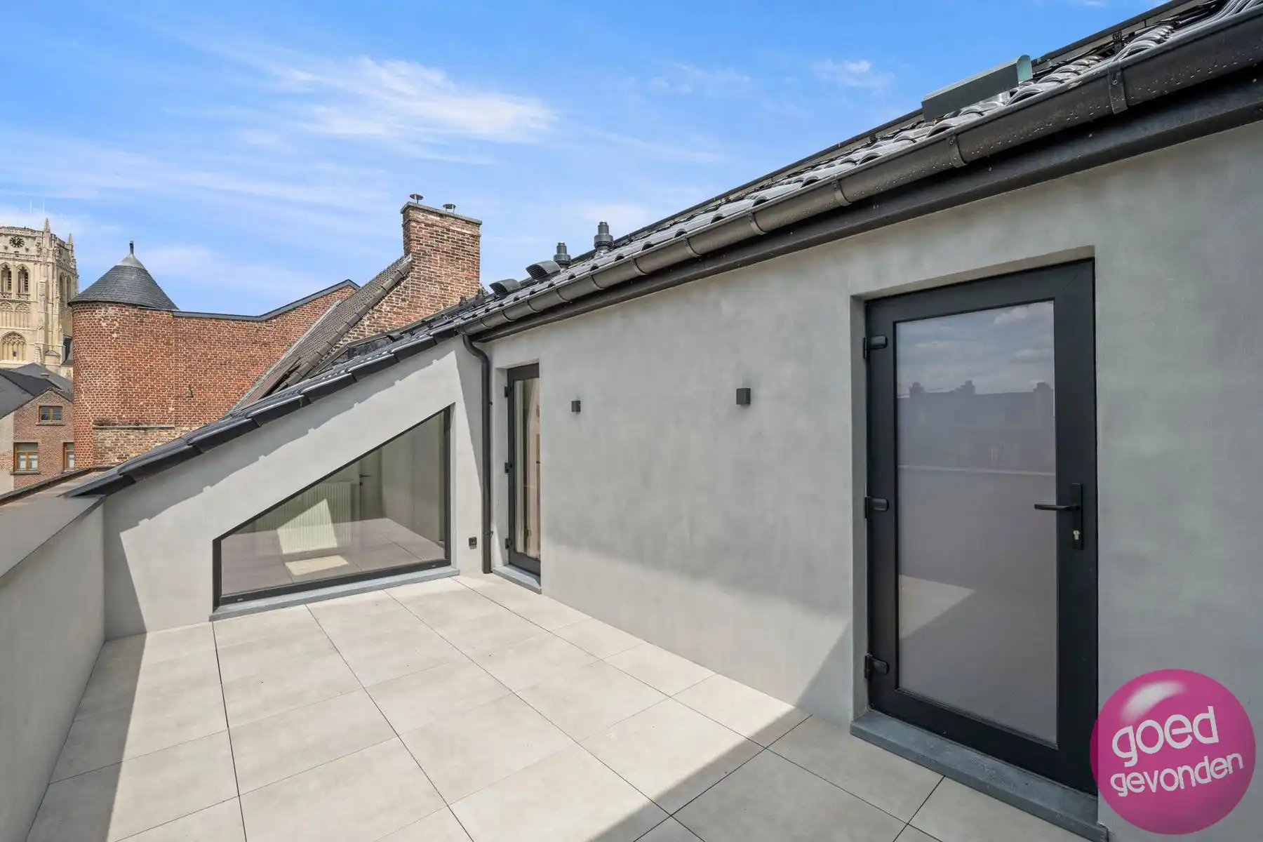 NIEUW APP - 1of2 SLK - TERRAS - KELDER - CENTRUM - GEEN BTW foto 18