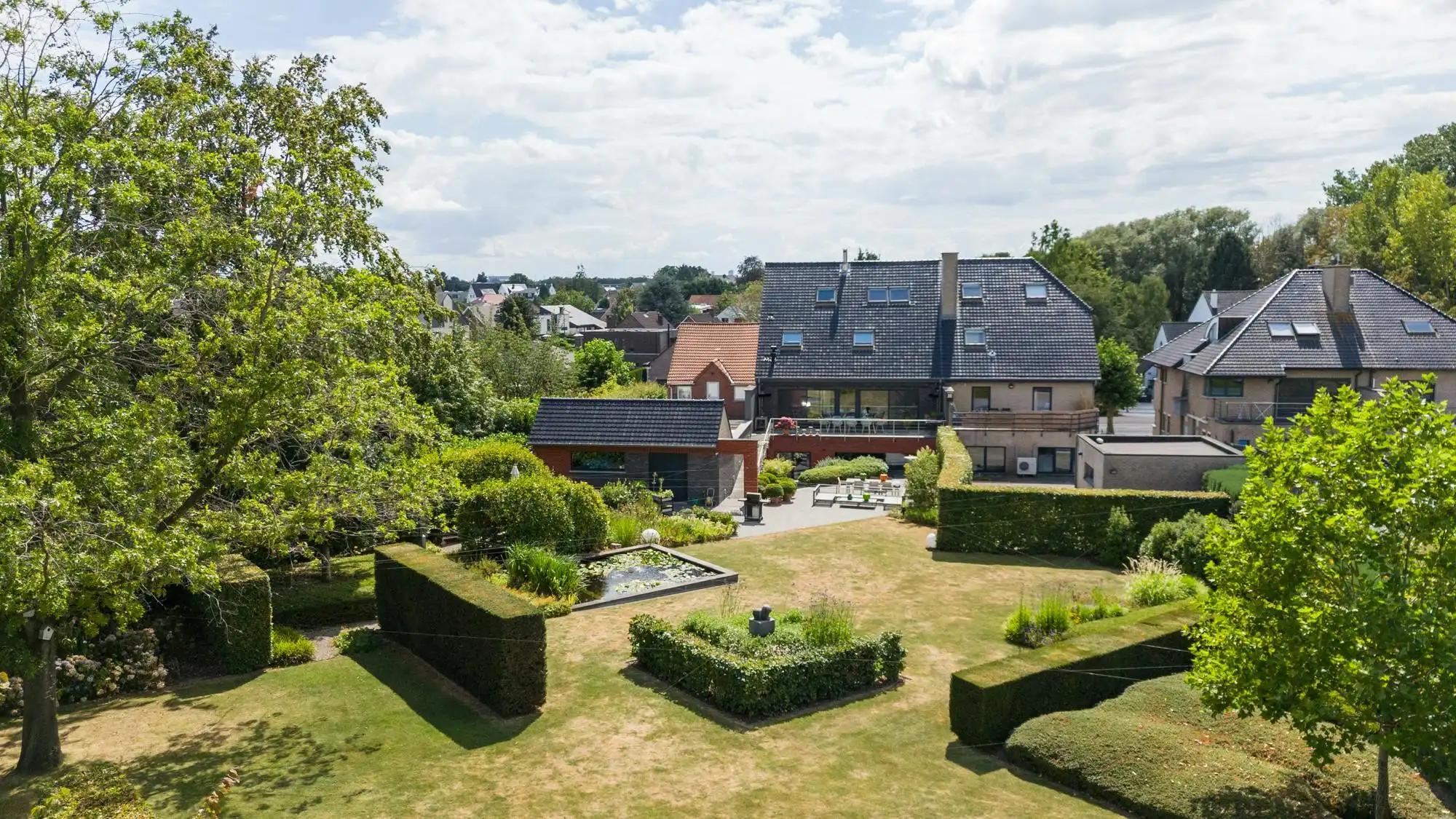 Exclusieve woning met prachtige tuin op top locatie in Meise foto 8