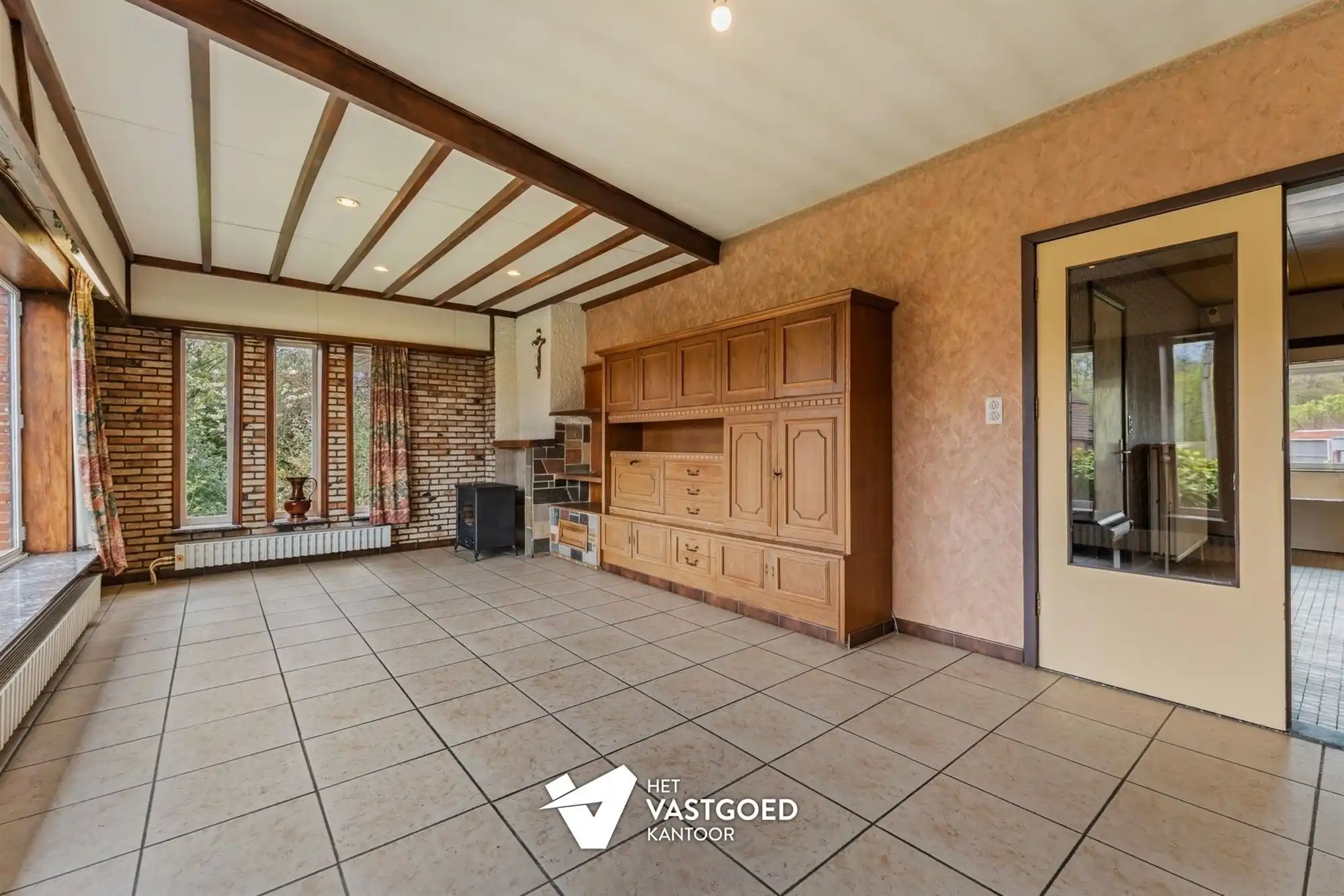 TE RENOVEREN WONING MET 3 SLAAPKAMERS OP RUSTIGE DOCH CENTRALE LIGGING IN LUMMEN (MELDERT) foto 4