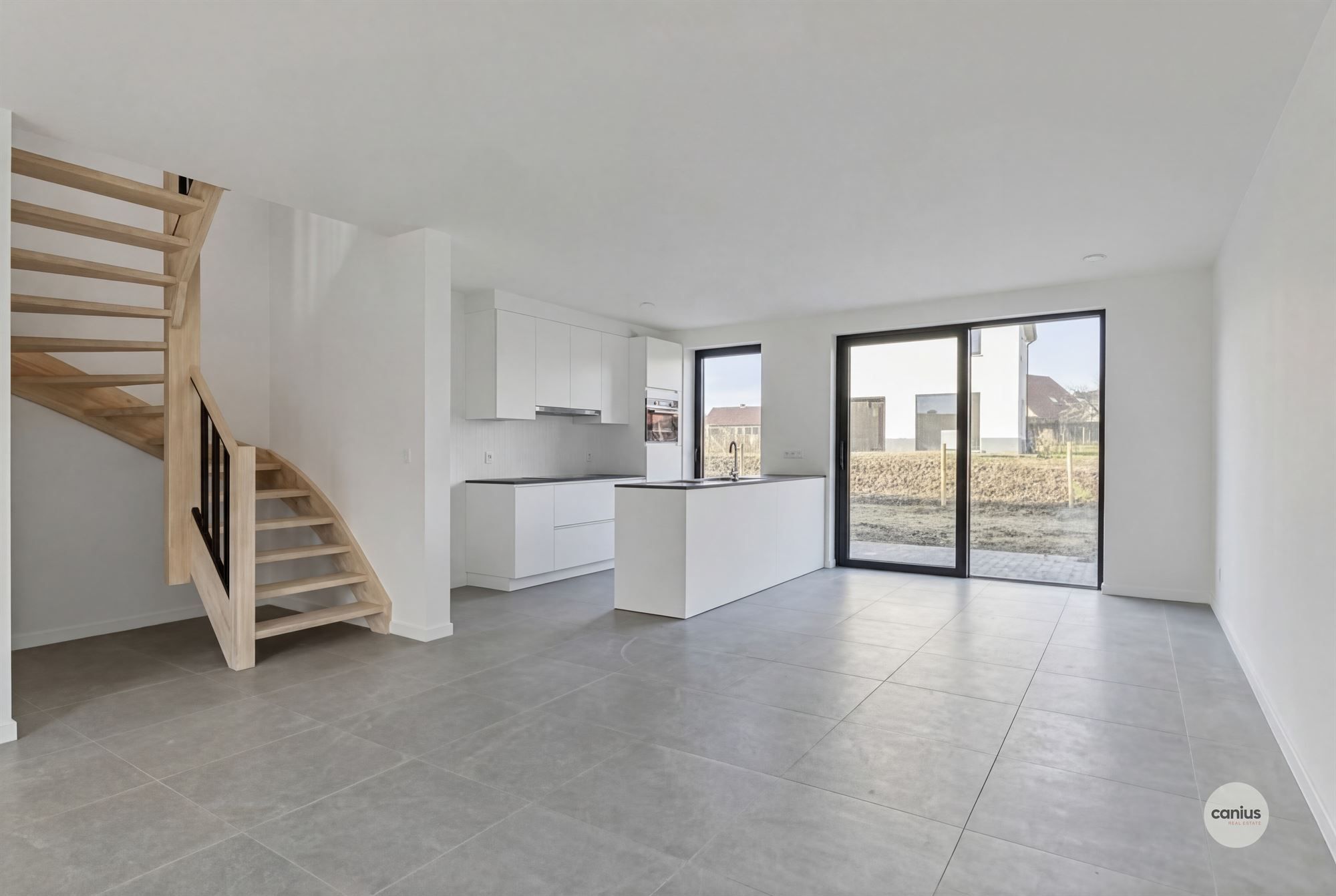 Moderne woning met 3 Slaapkamers in rustige buurt foto 3