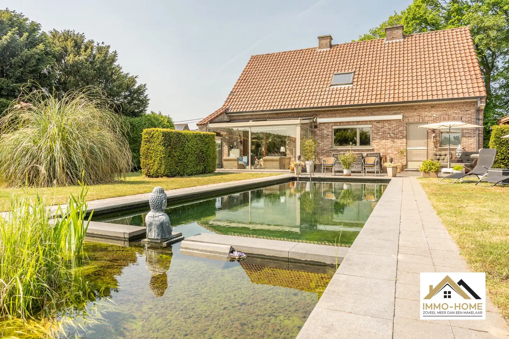 Prachtige open bebouwing met zwemvijver in landelijke omgeving!  foto 3