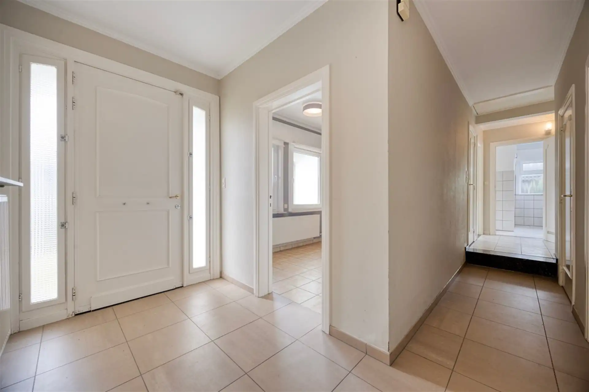 Woning met mogelijkheden op gegeerde locatie foto 3