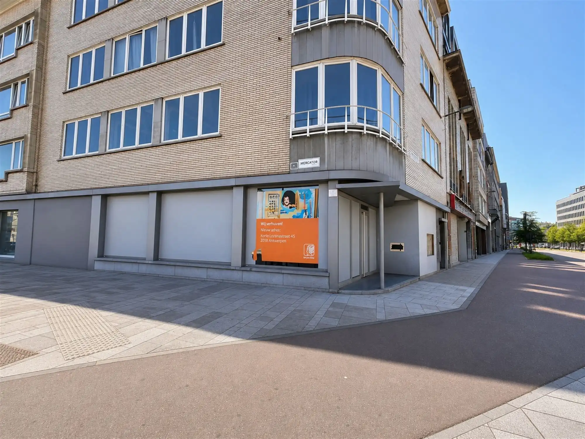 Kantoorruimte van ca. 280 m² op uitstekende zichtlocatie foto {{pictureIndex}}