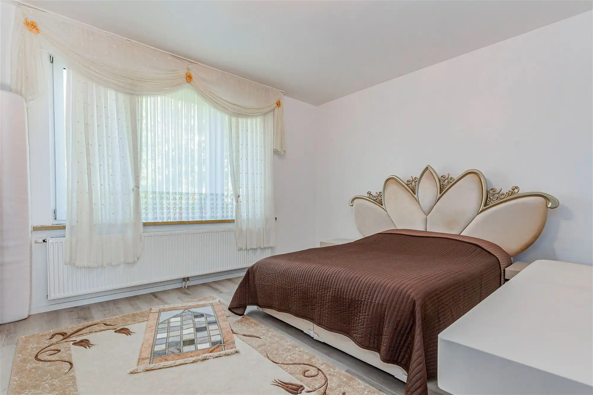 Gerenoveerde kangoeroe-woning met 5 slpk en 3 badkamers te koop in Antwerpen foto 12