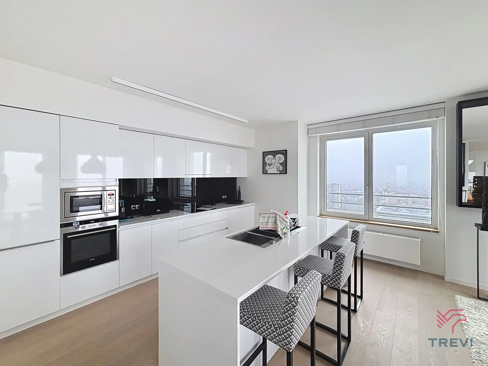 UP-SITE 27E VERDIEPING, 3 SLAAPKAMER FLAT VAN ± 219M². foto 12