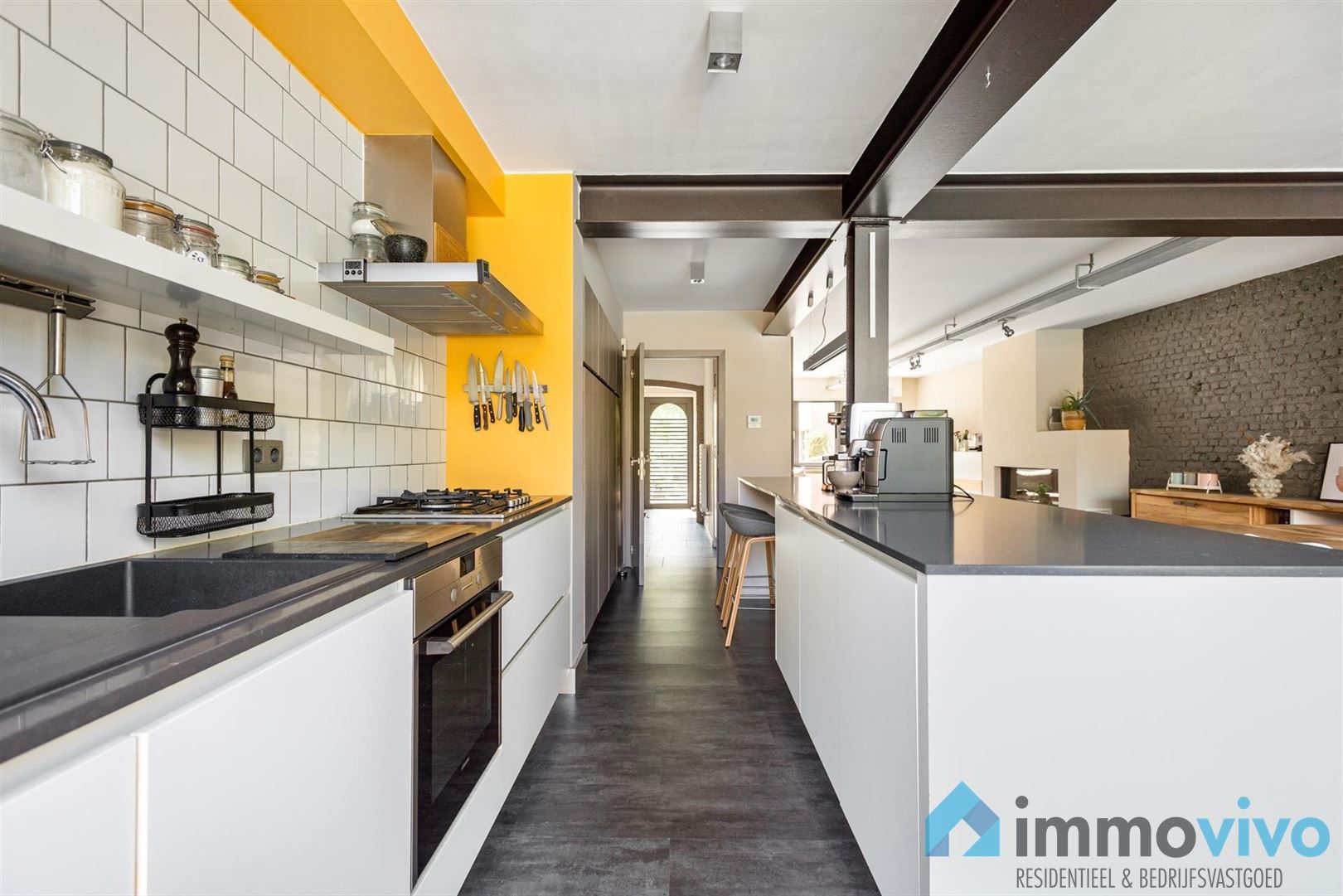 Gerenoveerde woning met zwembad op toplocatie aan Hof Ter Linden foto 10