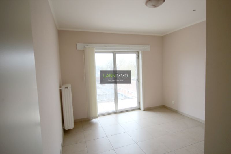 Leuk centraal gelegen 2 slaapkamer appartement foto 9
