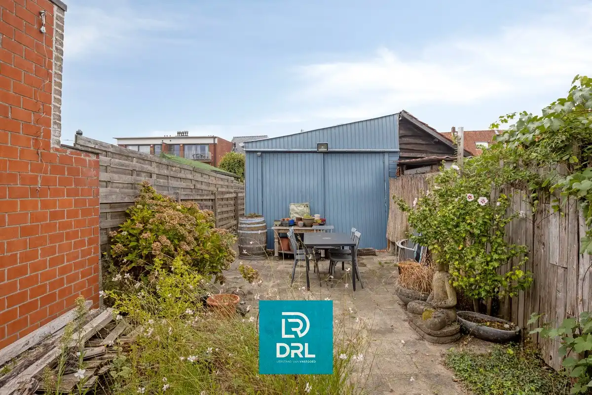 Af te werken woning met grote werkplaats/loods te Sint-Kruis. foto 19