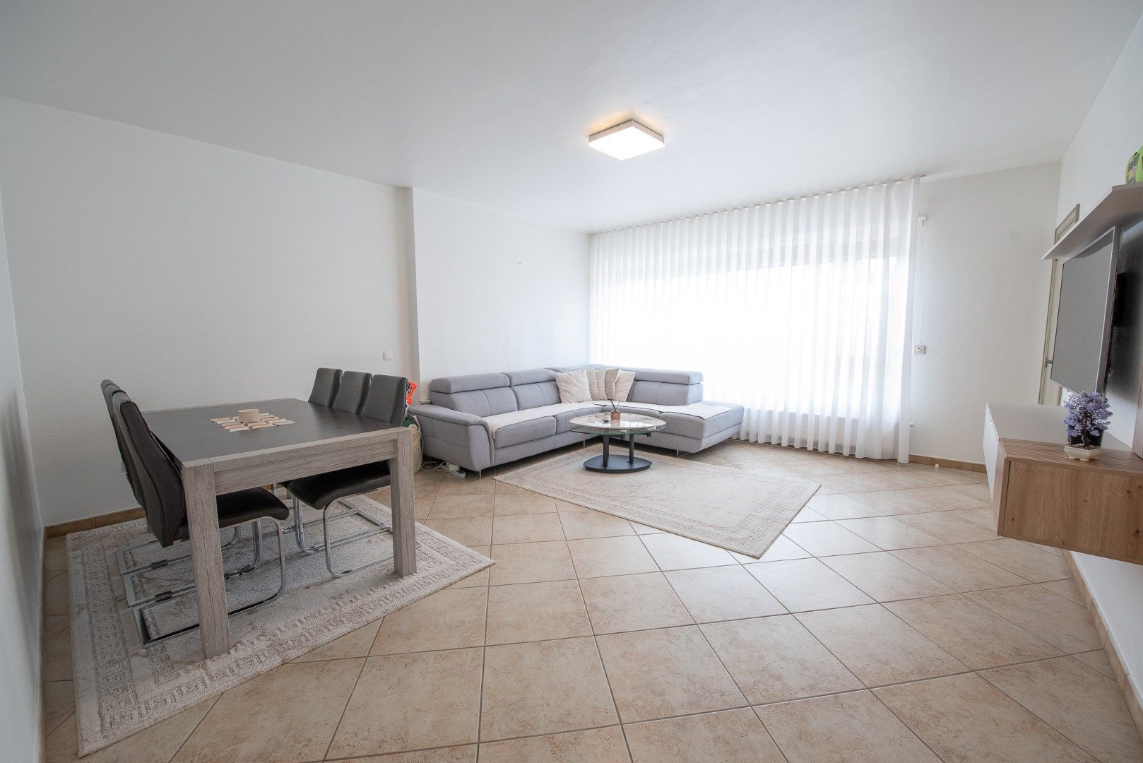 Instapklaar appartement met 2 slaapkamers in centrum Zulte foto 2