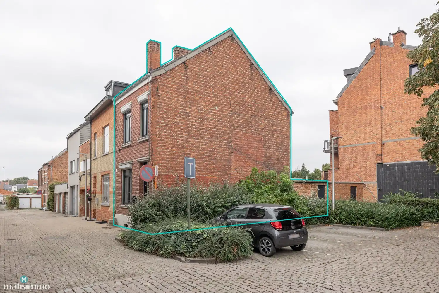 GERENOVEERDE HALFOPEN BEBOUWING MET 2 SLAAPKAMERS OP WANDELAFSTAND VAN HET CENTRUM VAN HASSELT foto 2