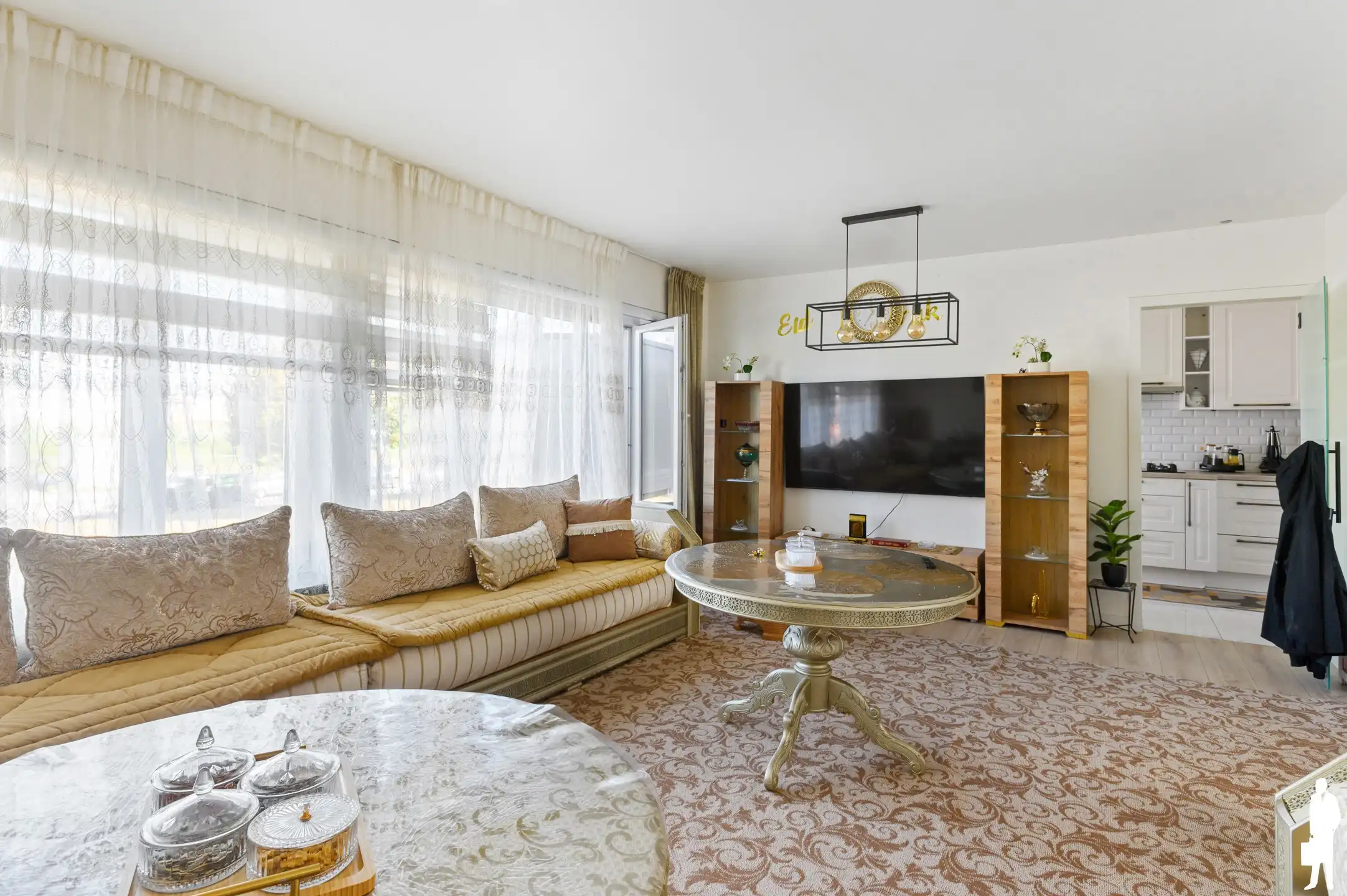 Ruim 3-slaapkamerappartement op de eerste verdieping in Deurne&nbsp; foto 3