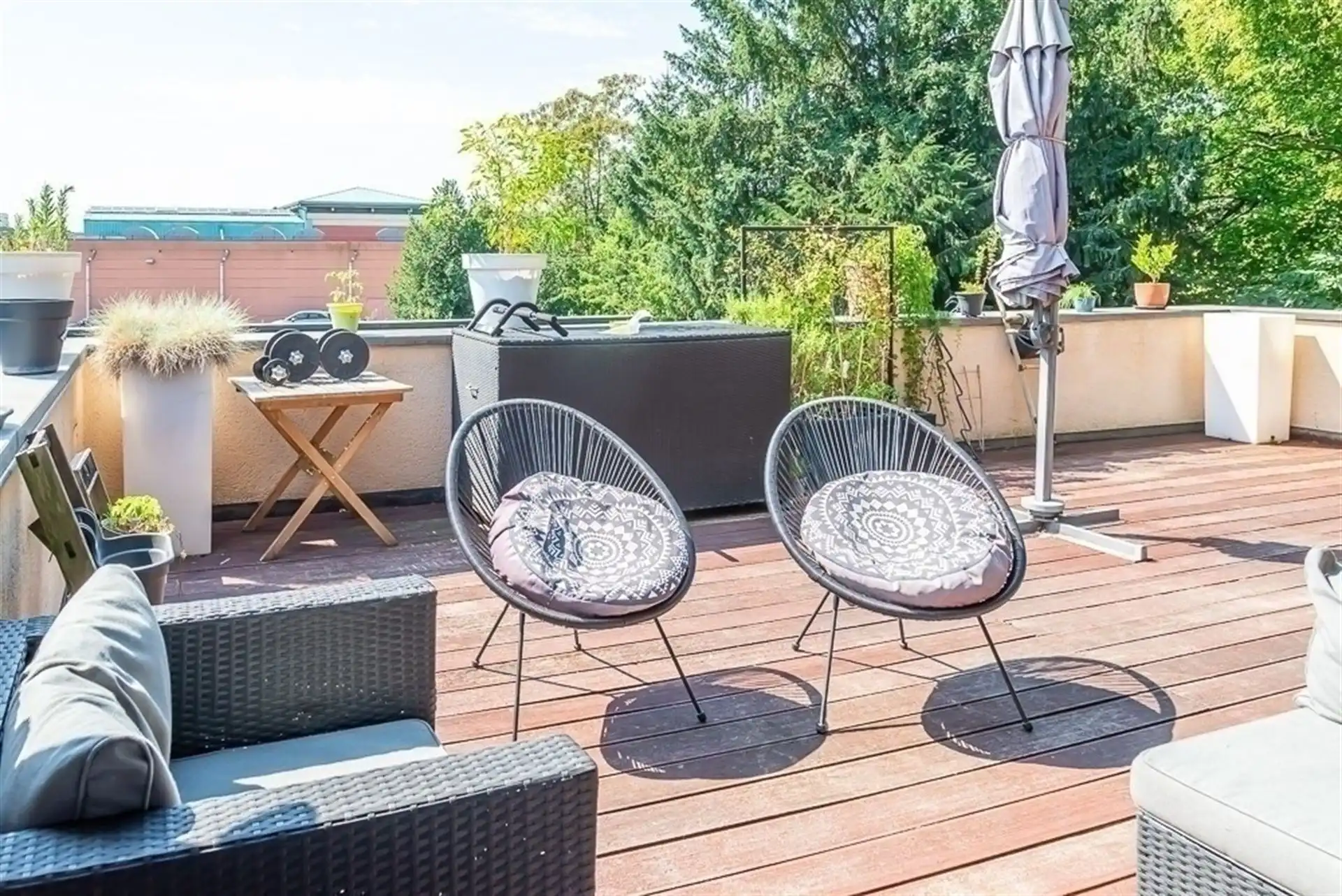 Karakteristiek handelshuis met ruime bovenwoning op toplocatie nabij Maasmechelen foto 37