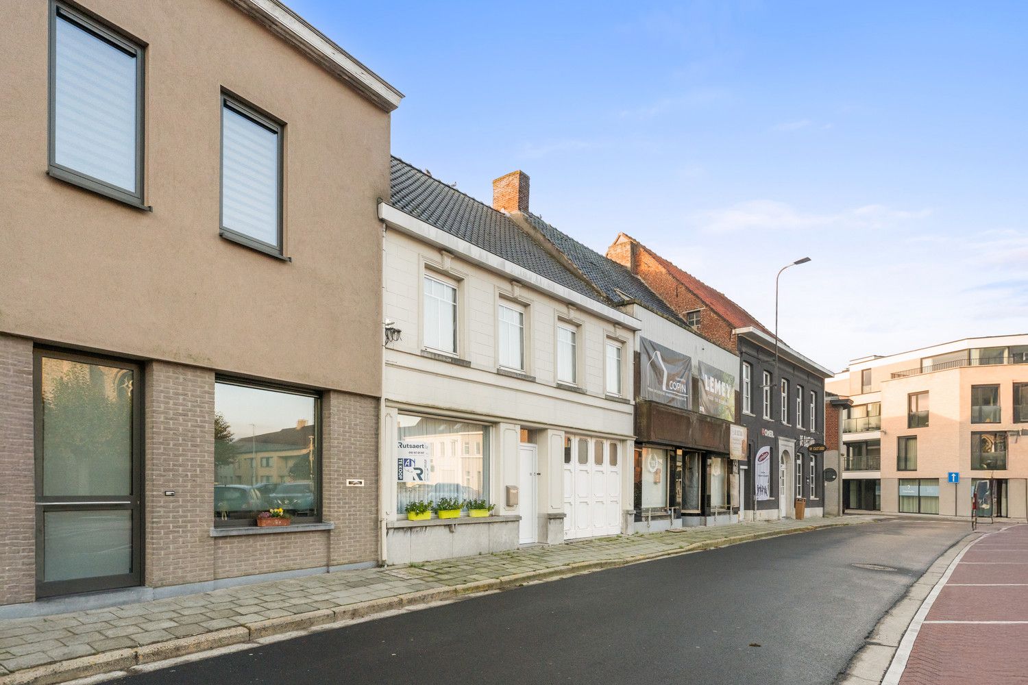Te renoveren woning in Pittem. foto 2