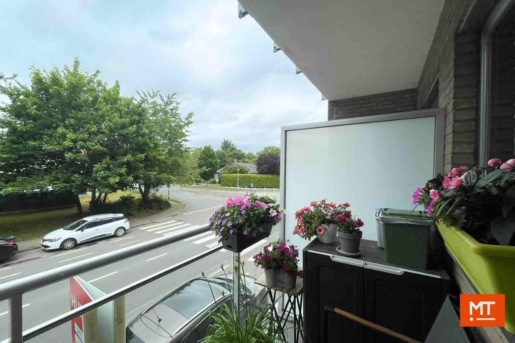 Appartement met 2 slaapkamers te huur nabij het centrum van Ieper foto 3