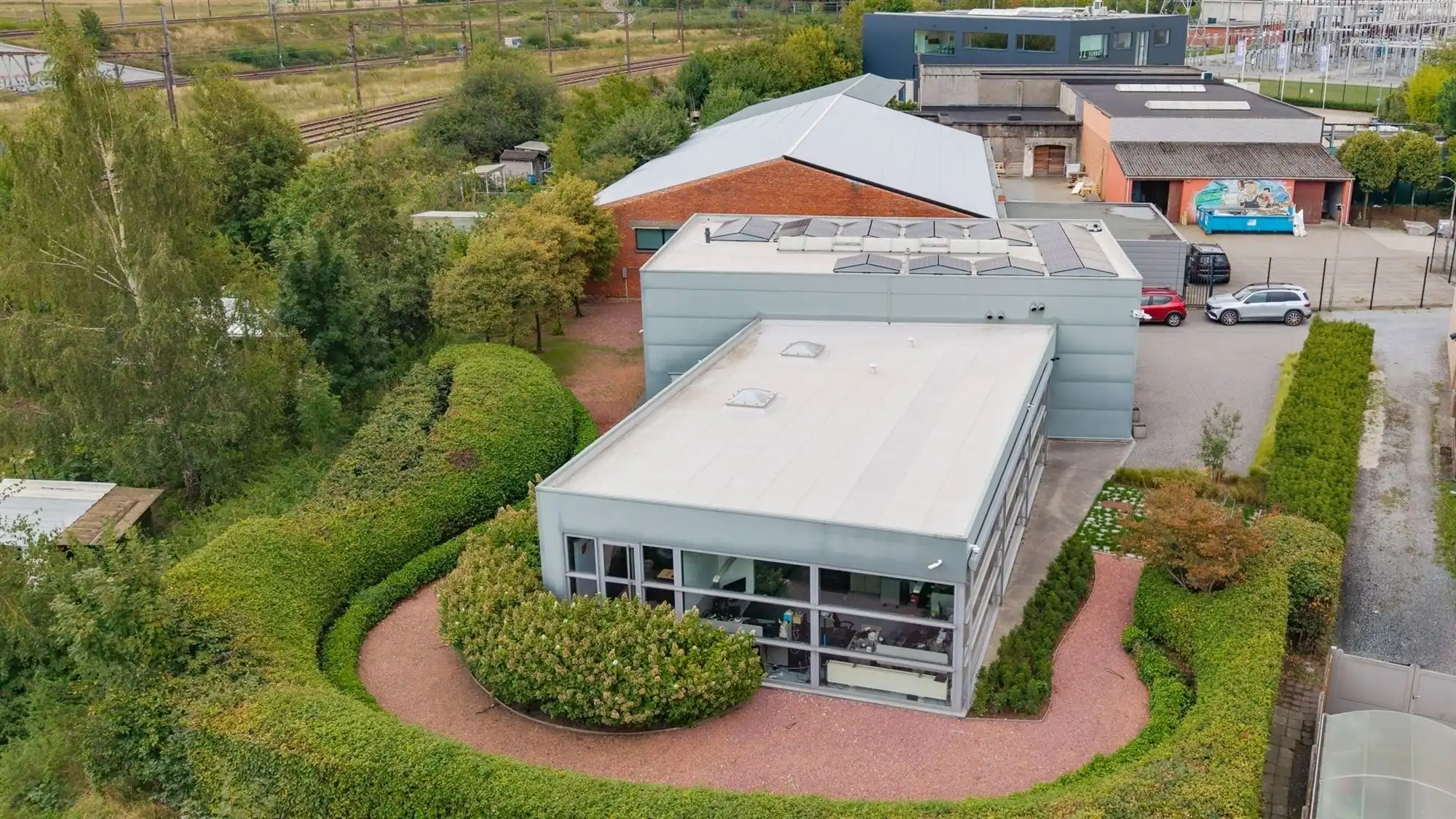 Vrijstaand KMO / kantoorgebouw van ca 405 m² op 1.200 m² foto 14