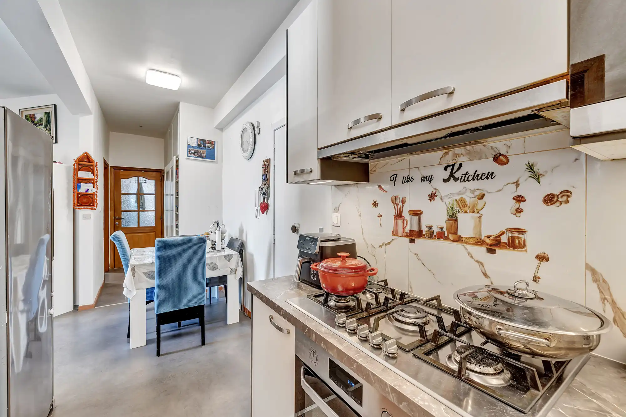 Instapklaar appartement met 2 slaapkamers te Anderlecht foto 5