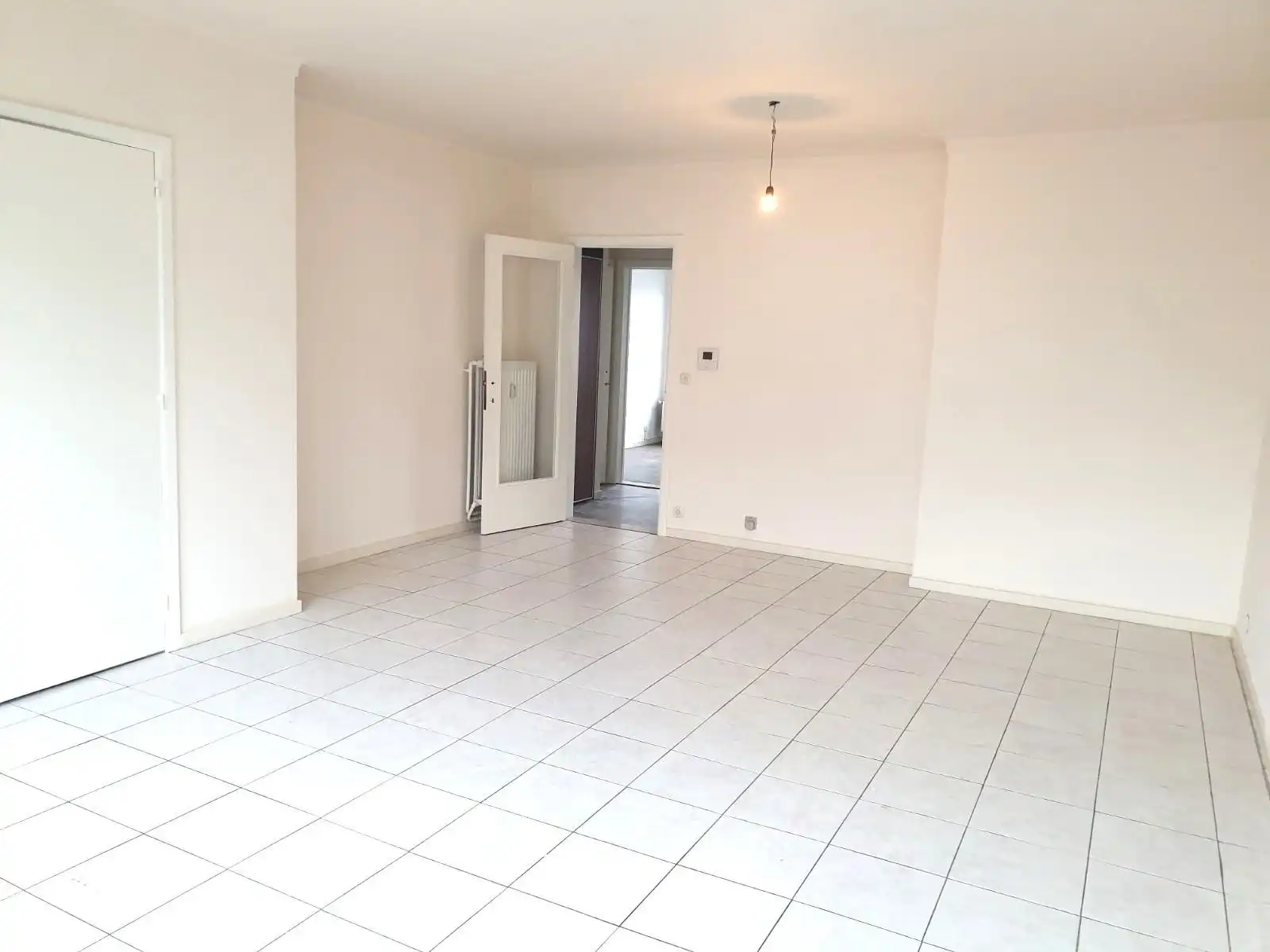 Instapklaar gerenoveerd appartement met 2 slaapkamers foto 6