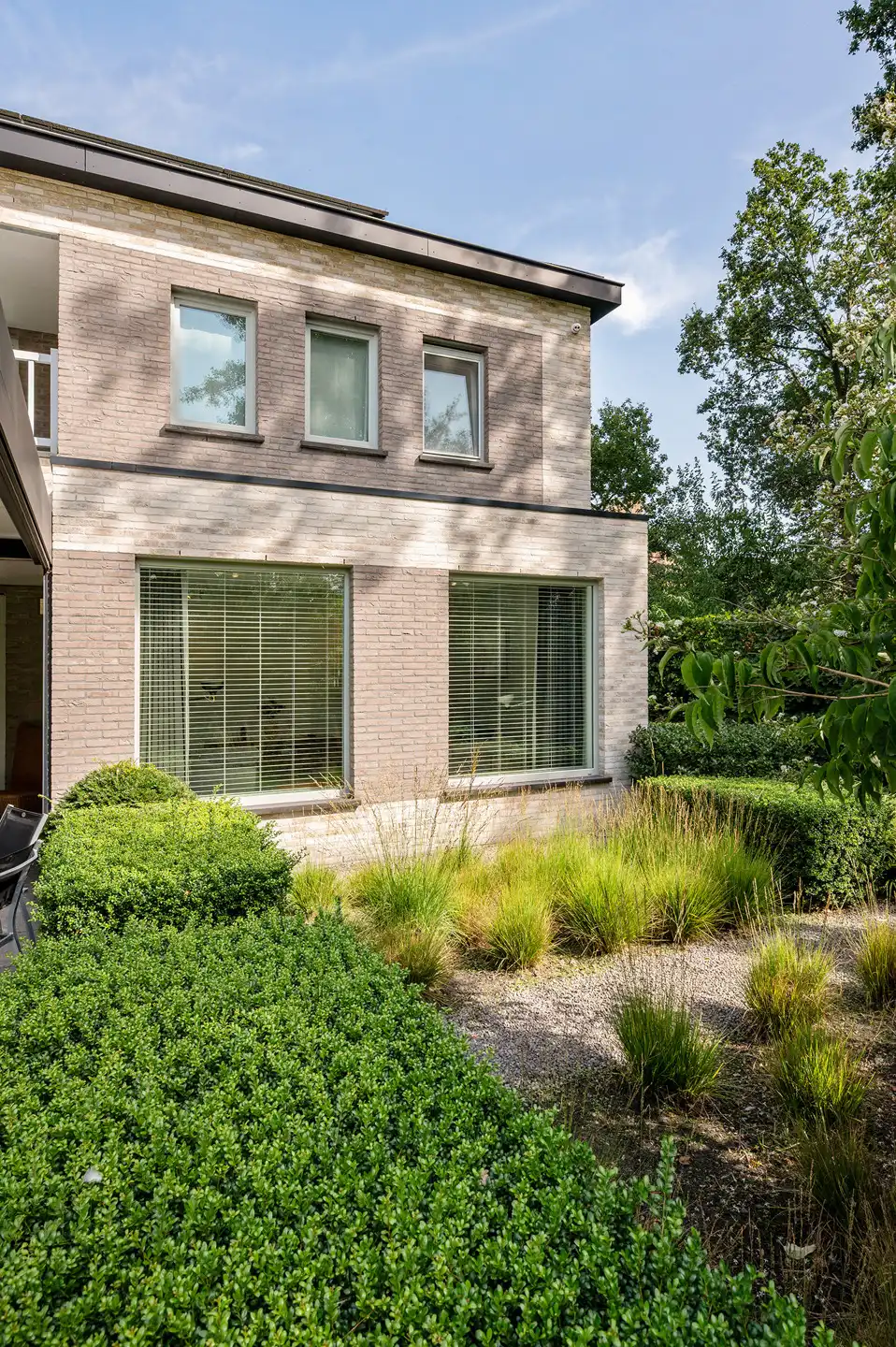 Moderne EPC A-villa op toplocatie nabij scholen en station, met prachtige tuin en privacy foto 39