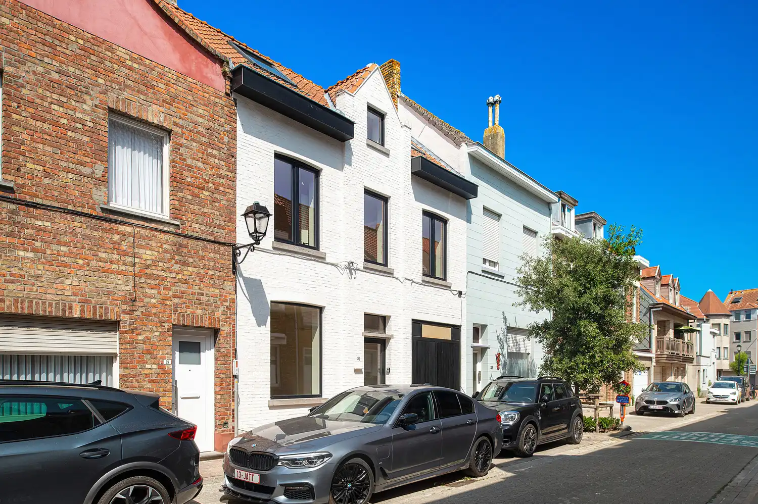 Energiezuinige gerenoveerde woning met 4 slaapkamers te koop in Heist-aan-Zee foto {{pictureIndex}}