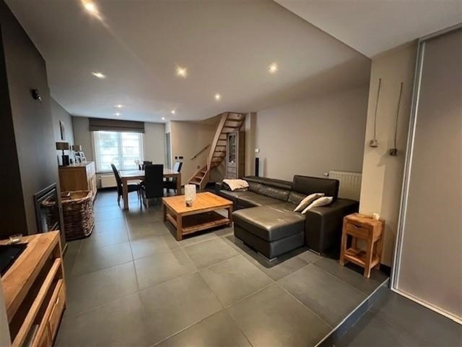 Charmante woning met tuin en uitweg voor fietsen! foto 2