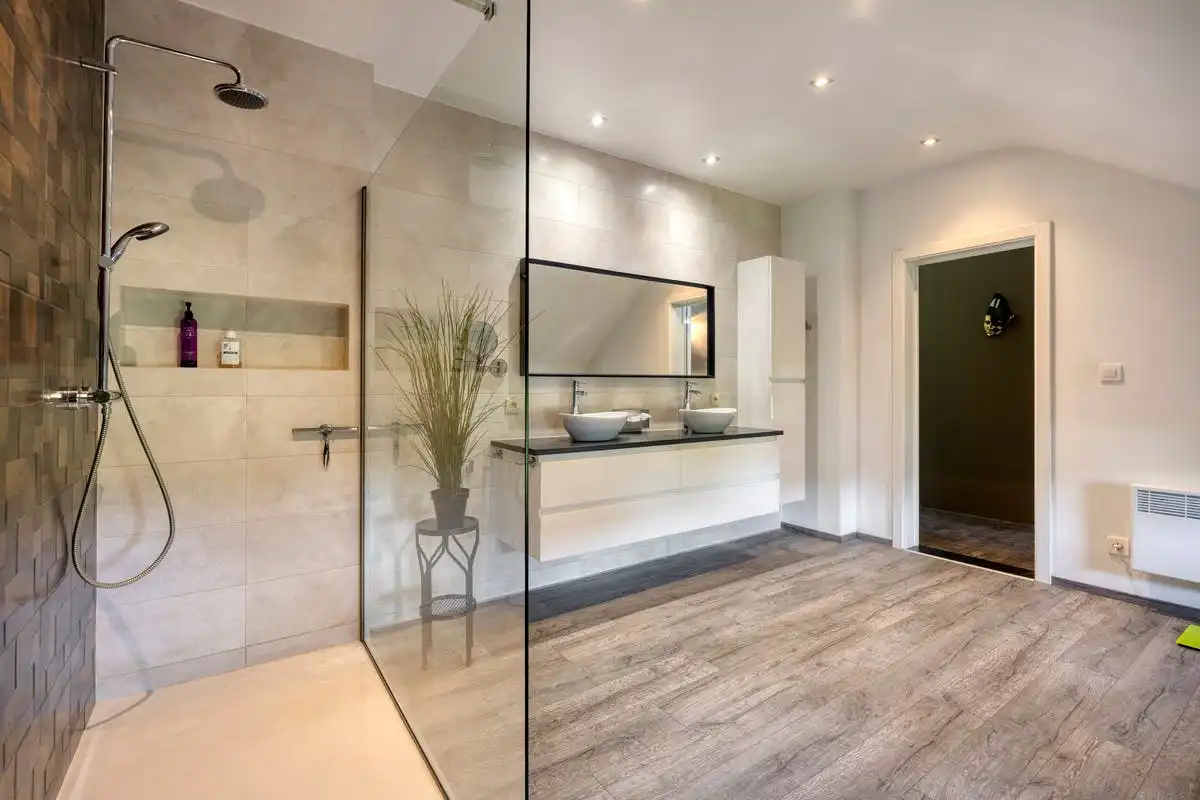 Karaktervolle viergevel woning op 24 are in Grimbergen – wonen en werken op toplocatie foto 28