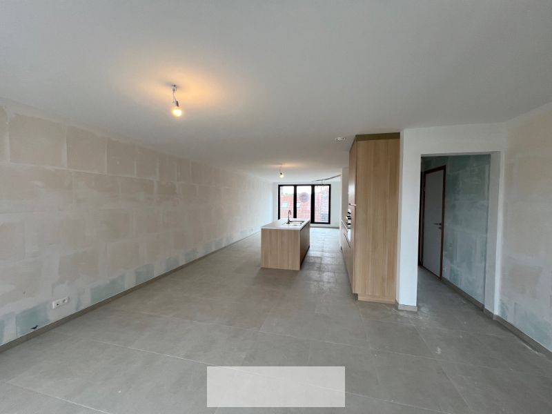 Luxueus nieuwbouwappartement met 2 slaapkamers en 2 ruime terrassen in hartje Zwevegem foto 5