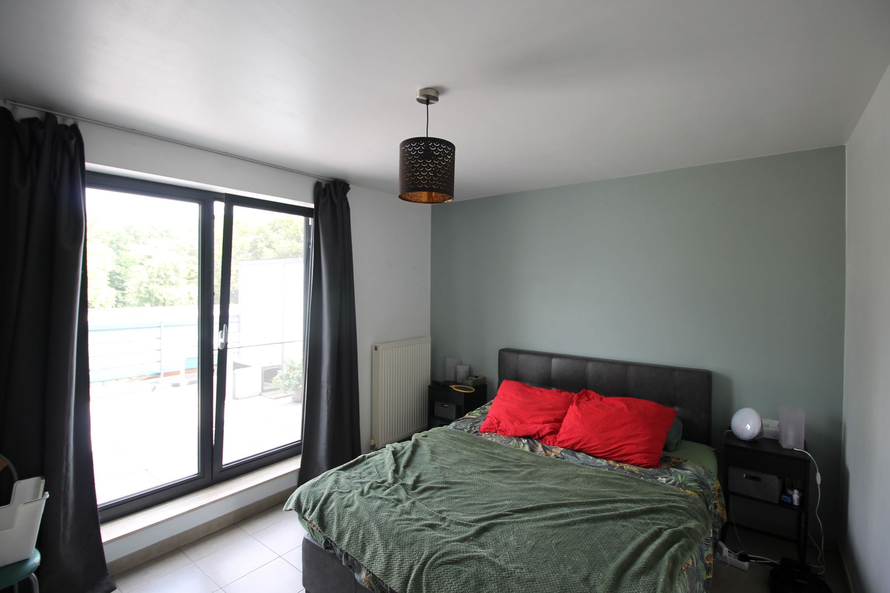 Een appartement op de 1ste verdieping met 2 slaapkamers, terras en garage.  foto 9