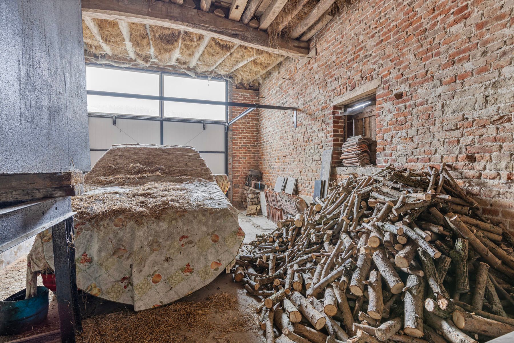 Gunstig gelegen hoevegebouw met veel mogelijkheden foto 15