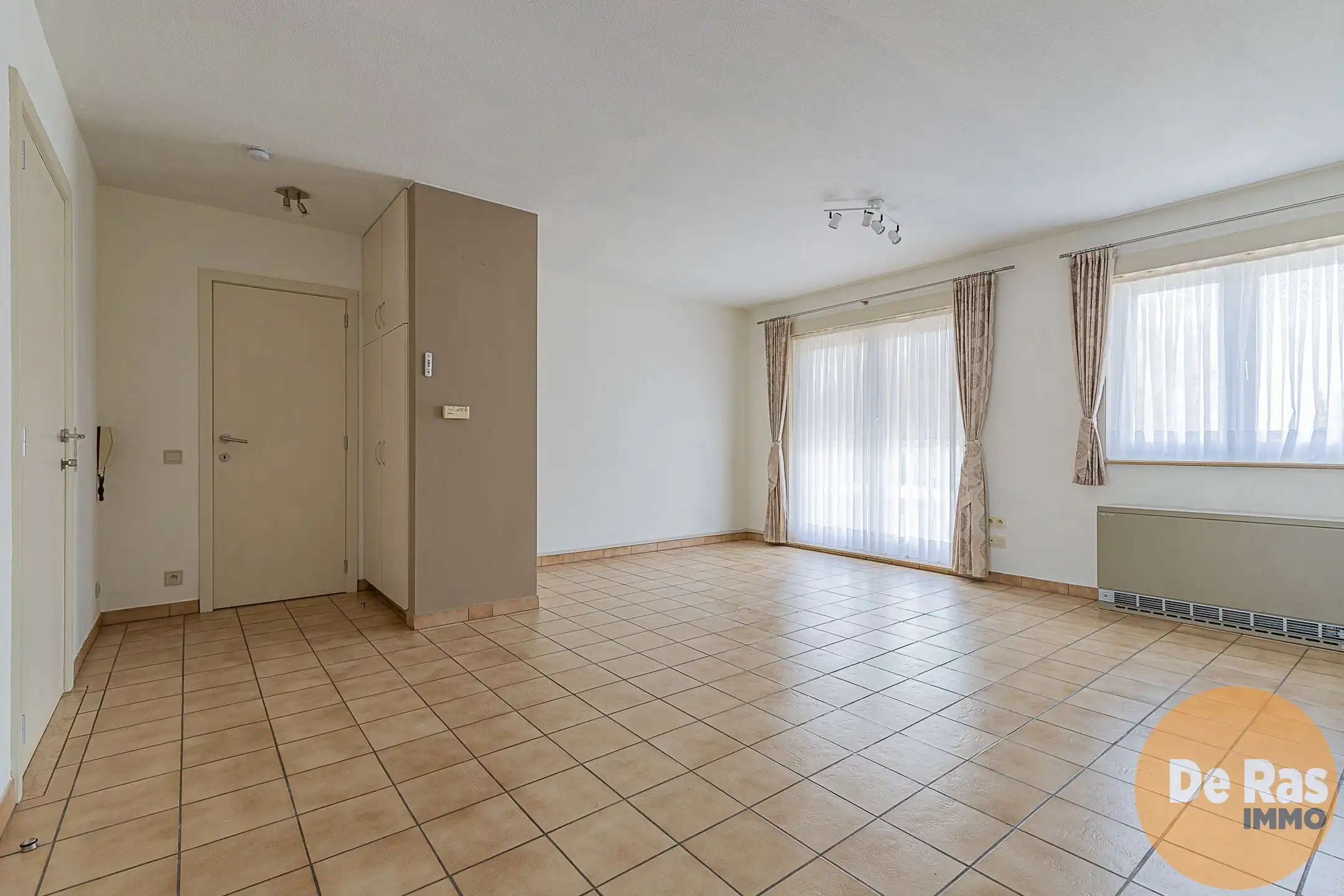 HERZELE- Verzorgd 2-slaapkamerappartement met 2 terrassen foto 7