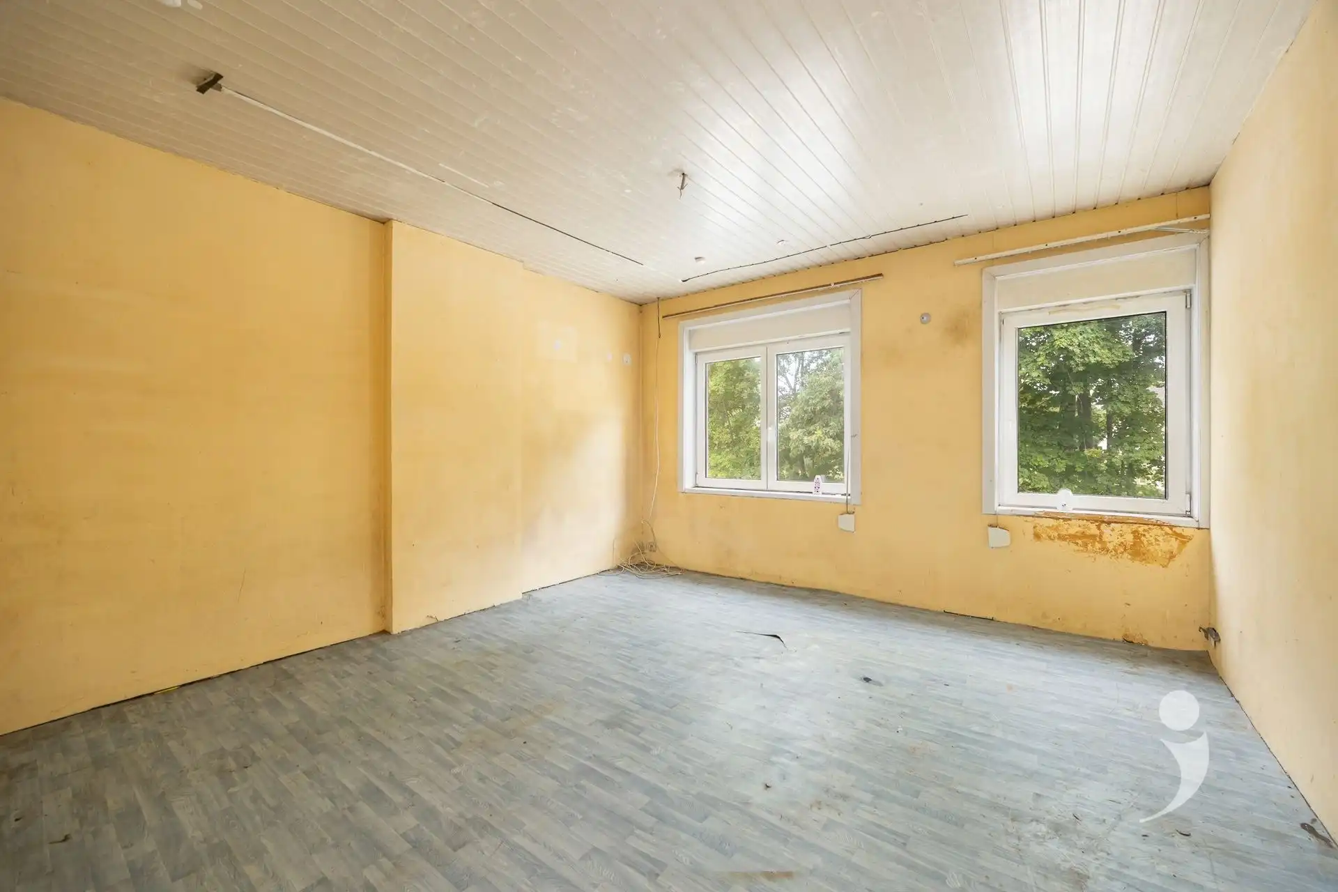Te renoveren eengezinswoning met grote tuin foto 12