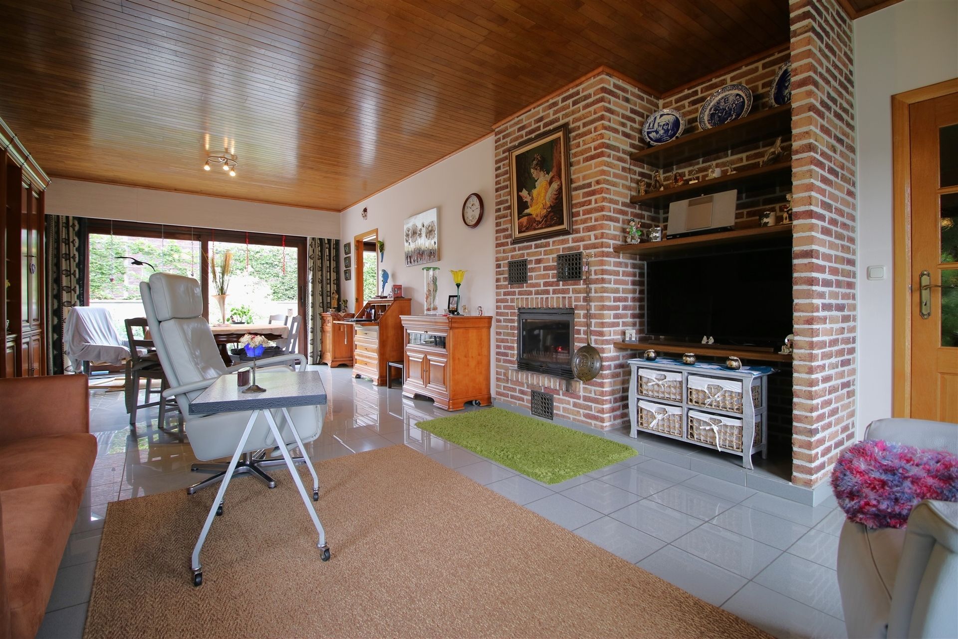 Bungalow met 2 slaapk. in rustige omgeving foto 3