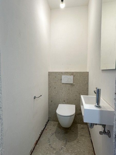 veelzijdige handelsruimte met grote vitrine op toplocatie foto 5