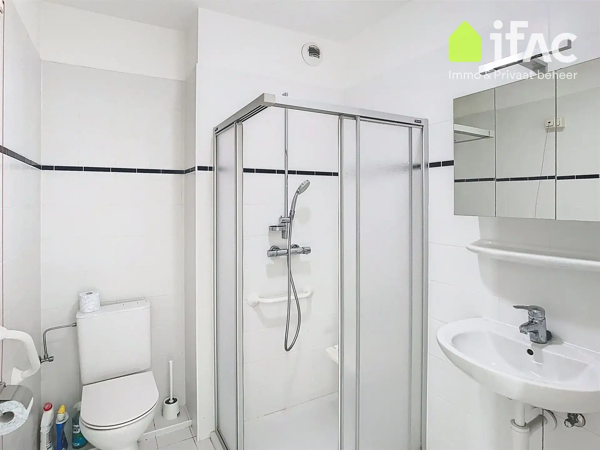 Studio met terras in residentie De Druivelaar foto 7