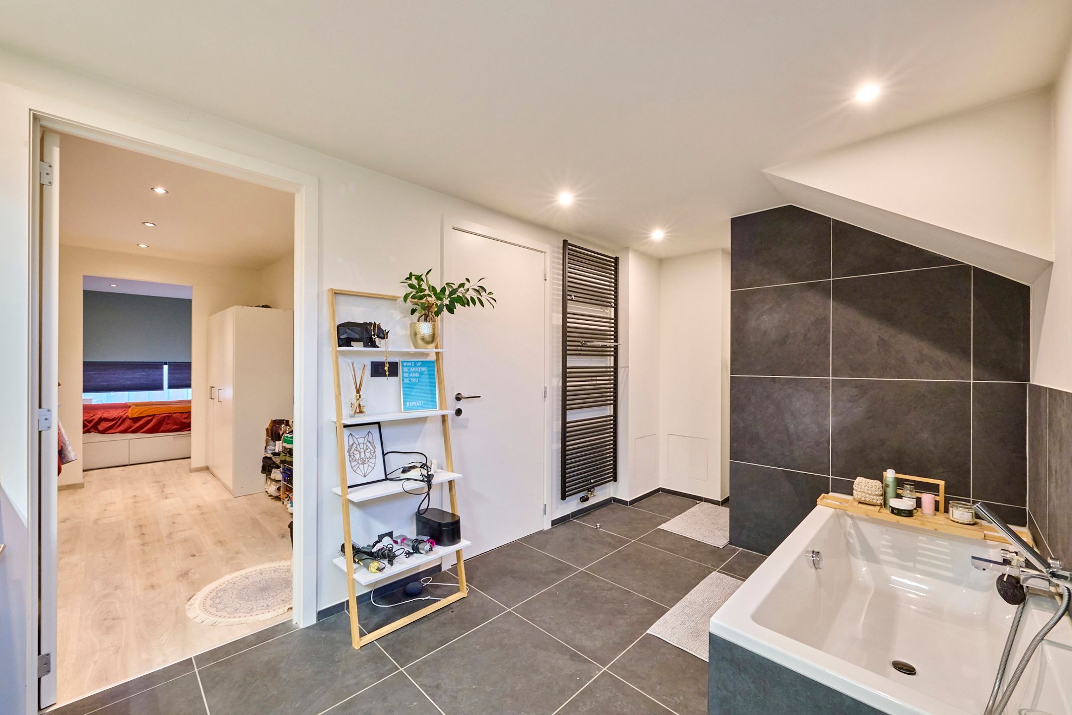 Verrassend ruime, energiezuinige woning foto 8